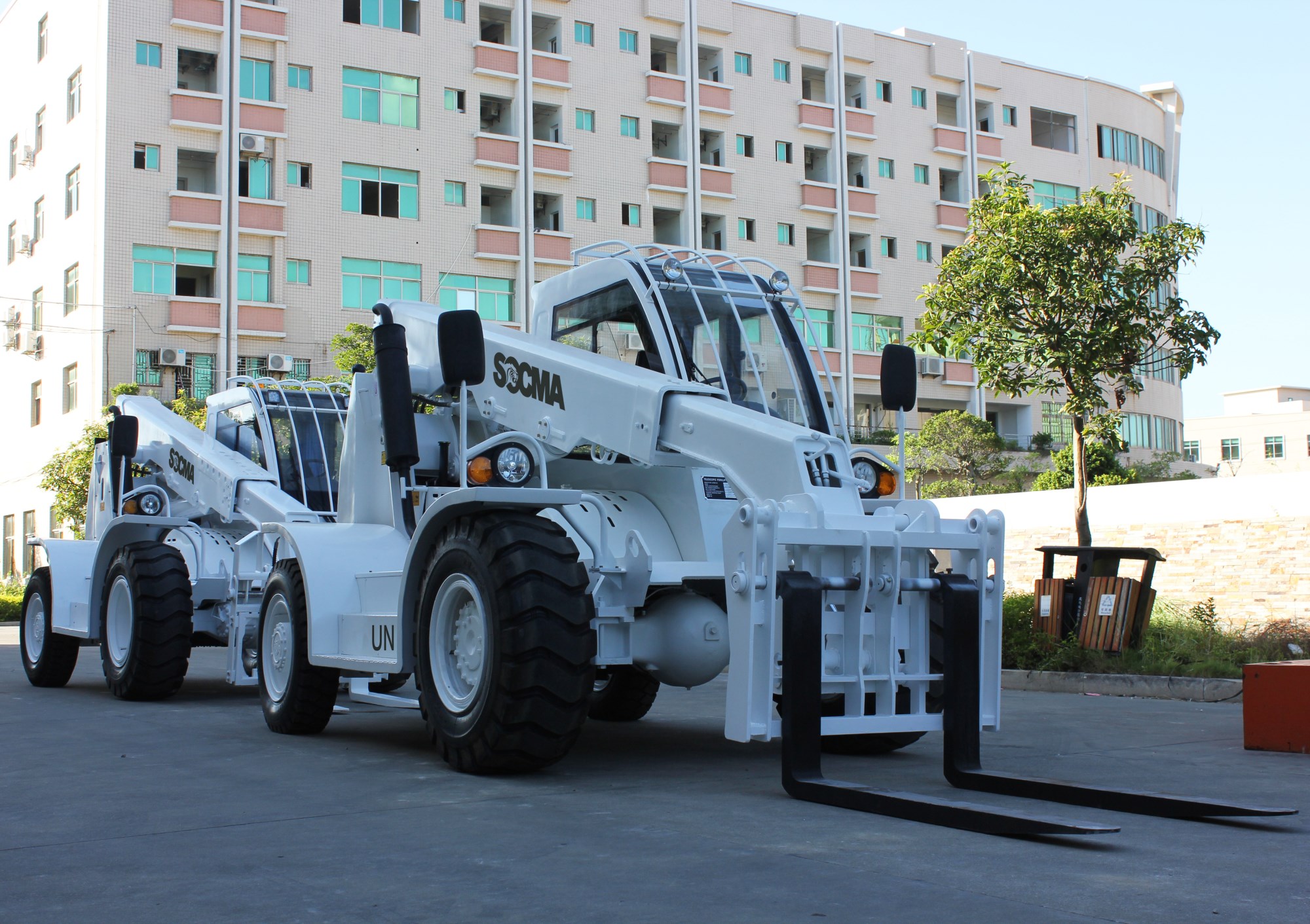 2,5-tonski teleskopski nakladalec 2.5 Ton Telehandler