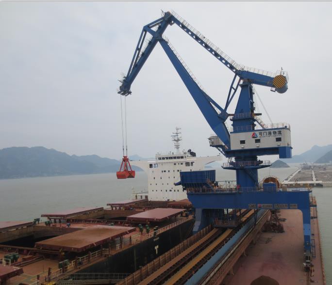 25ton To 75 Ton Lifting Capacity Double Boom Portal Crane For Container Handling