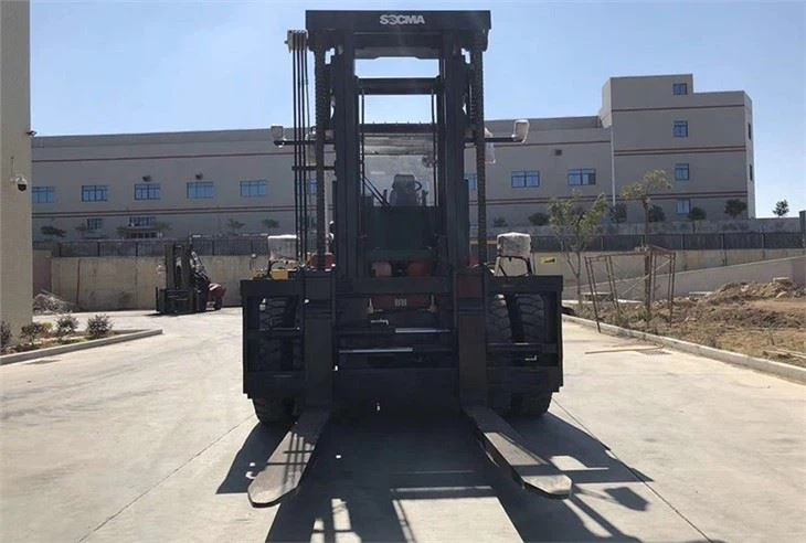 SOCMA 16T Capacity Diesel Forklift
