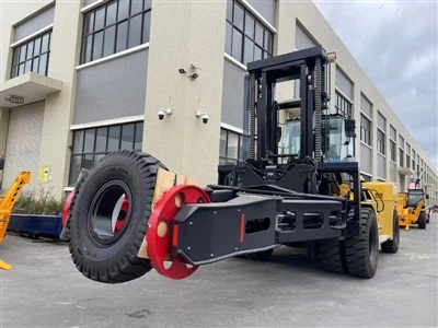 Koliko tehta pnevmatika za viličar